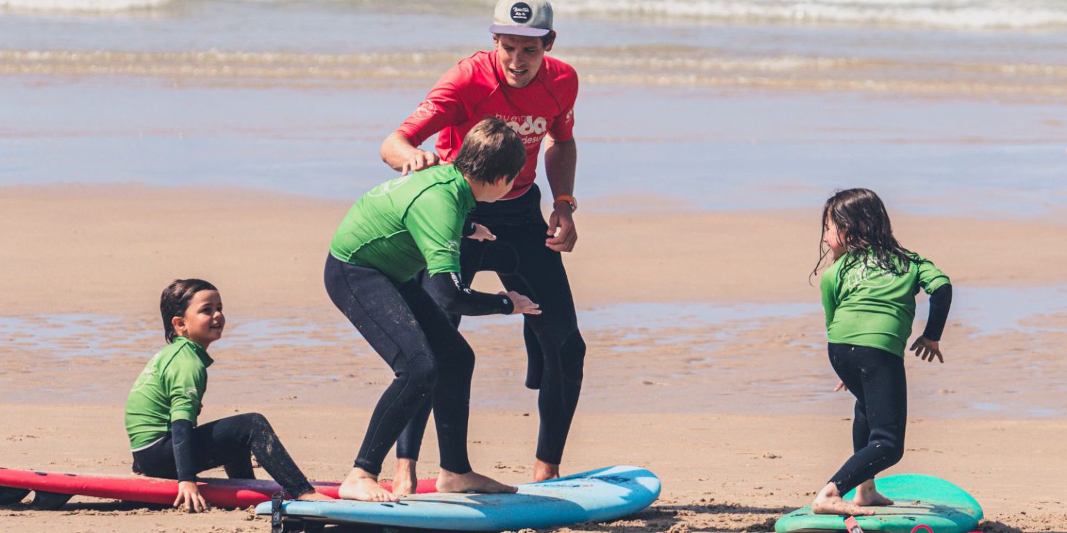 Clases iniciación al surf en Cantabria Buena Onda