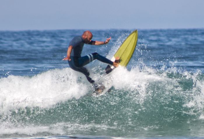 Juan Jonnhy profesor de surf